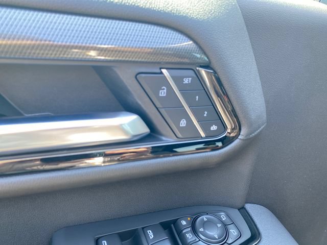 Used 2025 GMC Sierra 2500 AT4 w/ AT4 Premium Plus Package AWD/4WD image 18