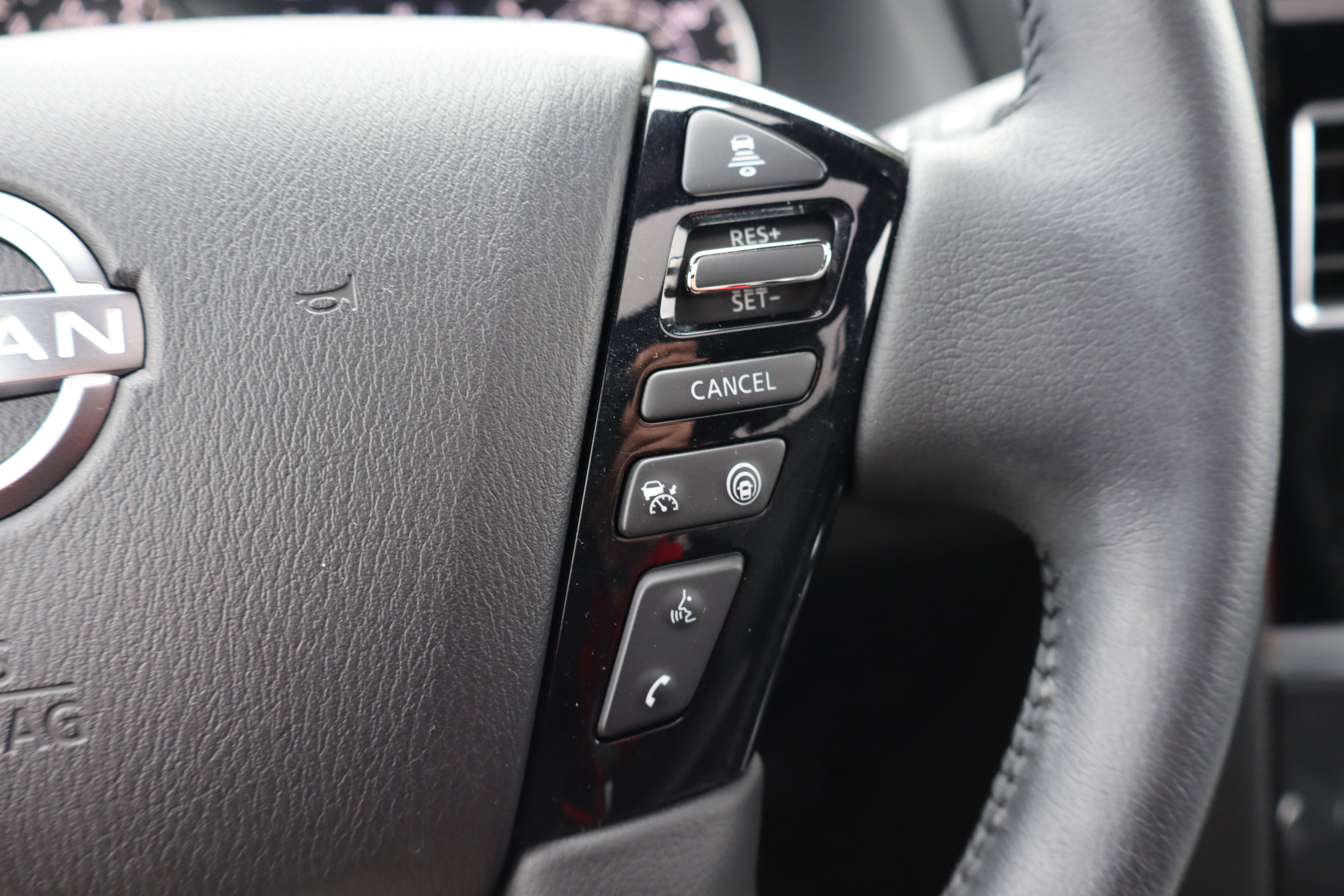 Used 2024 Nissan Armada SL w/ Midnight Edition Package image 19