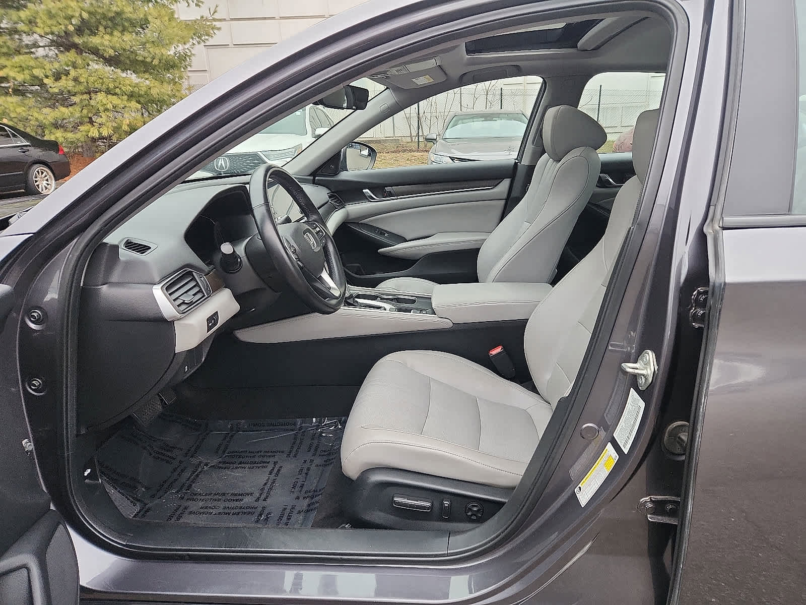 Used 2018 Honda Accord EX-L image 15