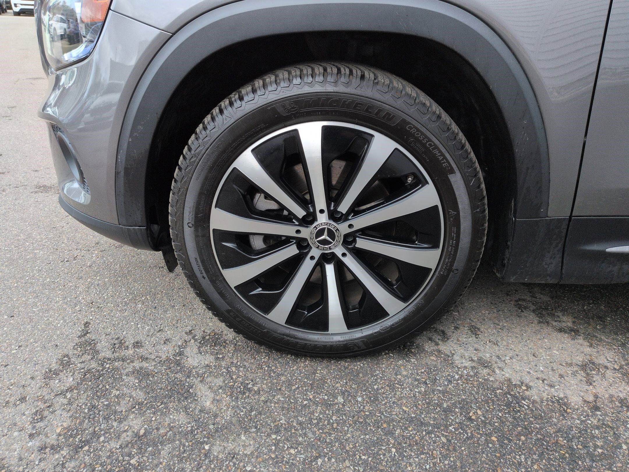 Certified 2023 Mercedes-Benz GLB 250 4MATIC w/ Premium Package image 12