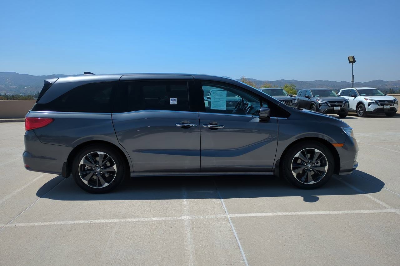Certified 2023 Honda Odyssey Elite image 5
