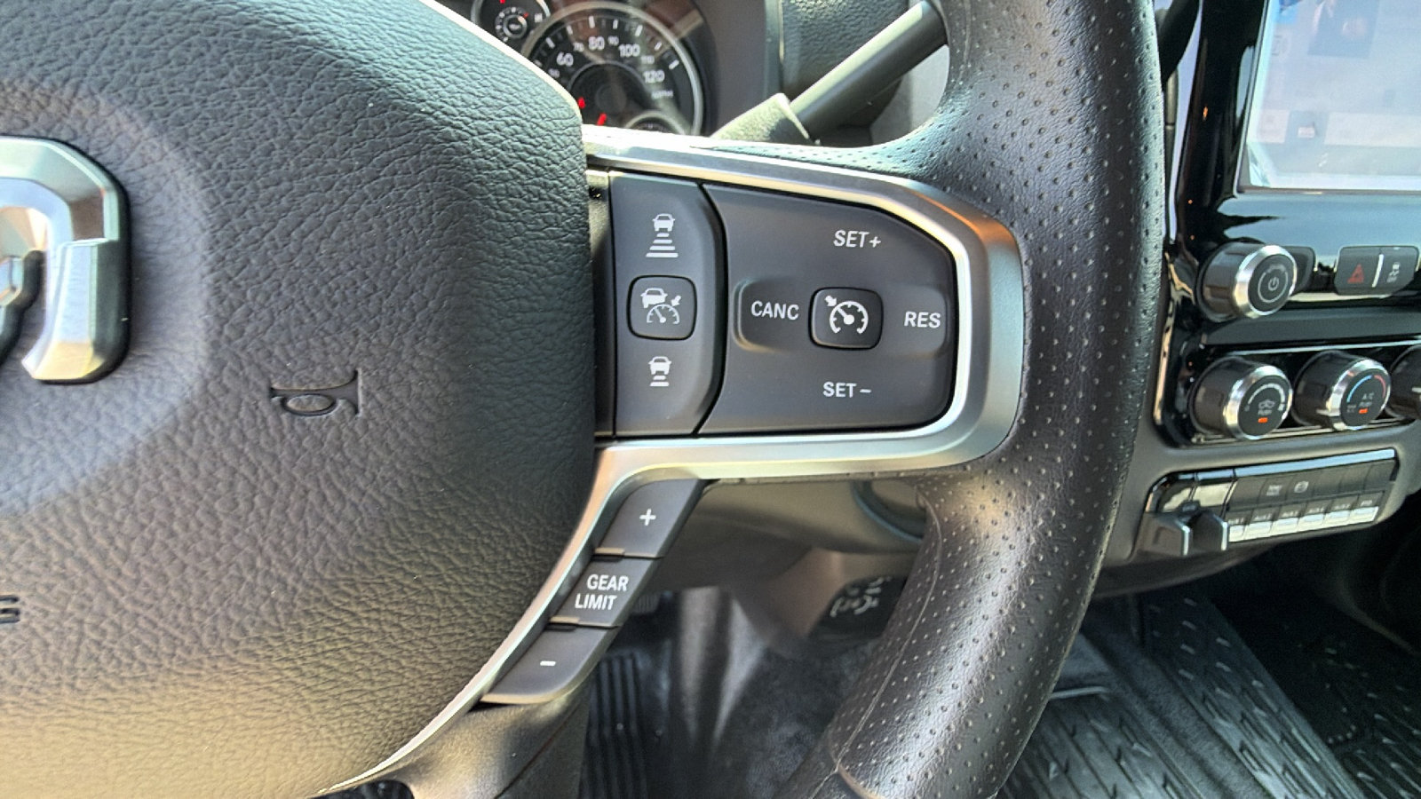 New 2026 RAM 5500 Tradesman w/ Chrome Appearance Group AWD/4WD image 25
