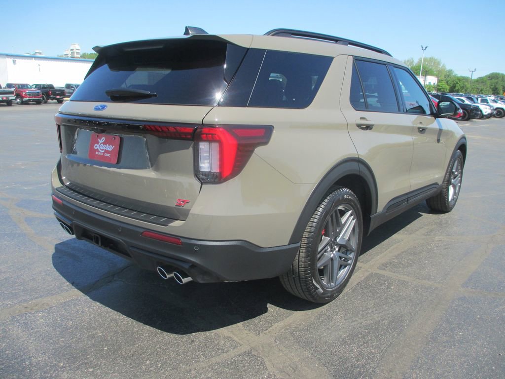 Used 2026 Ford Explorer ST w/ Sun And Sound Package image 5
