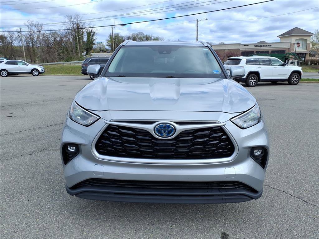 Used 2022 Toyota Highlander XLE image 9