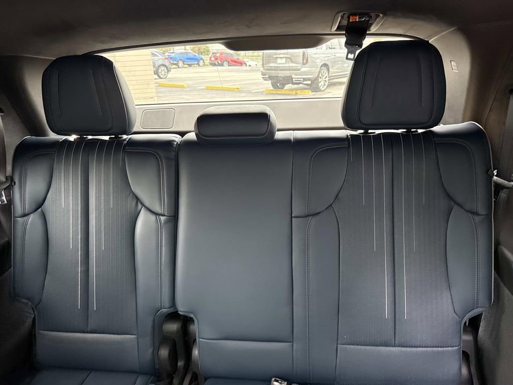 New 2025 Cadillac Escalade IQ Sport 2 w/ LPO, ONYX Package image 15