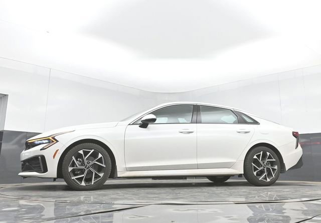 Used 2025 Kia K5 EX image 30