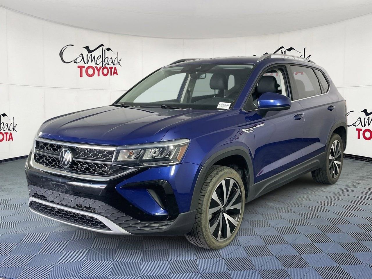 Used 2024 Volkswagen Taos SE FWD image 4