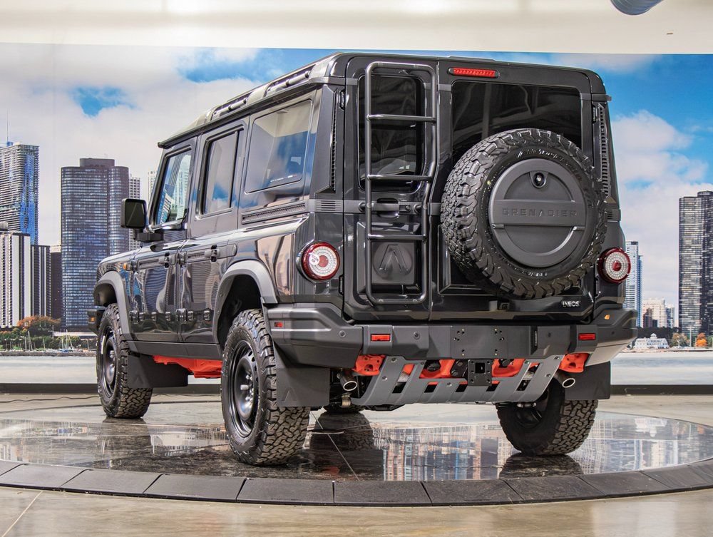 Used 2025 INEOS Grenadier Station Wagon AWD/4WD image 9