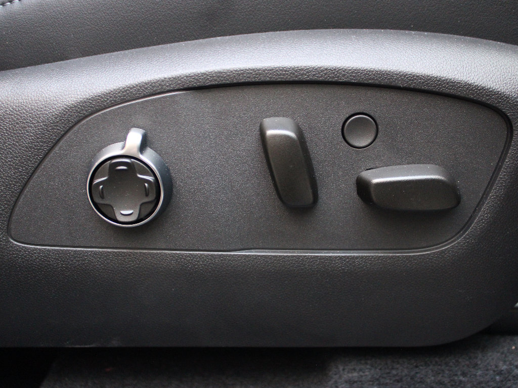 Certified 2026 Buick Enclave Avenir w/ Super Cruise Package image 38