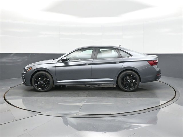 New 2026 Volkswagen Jetta SE image 4