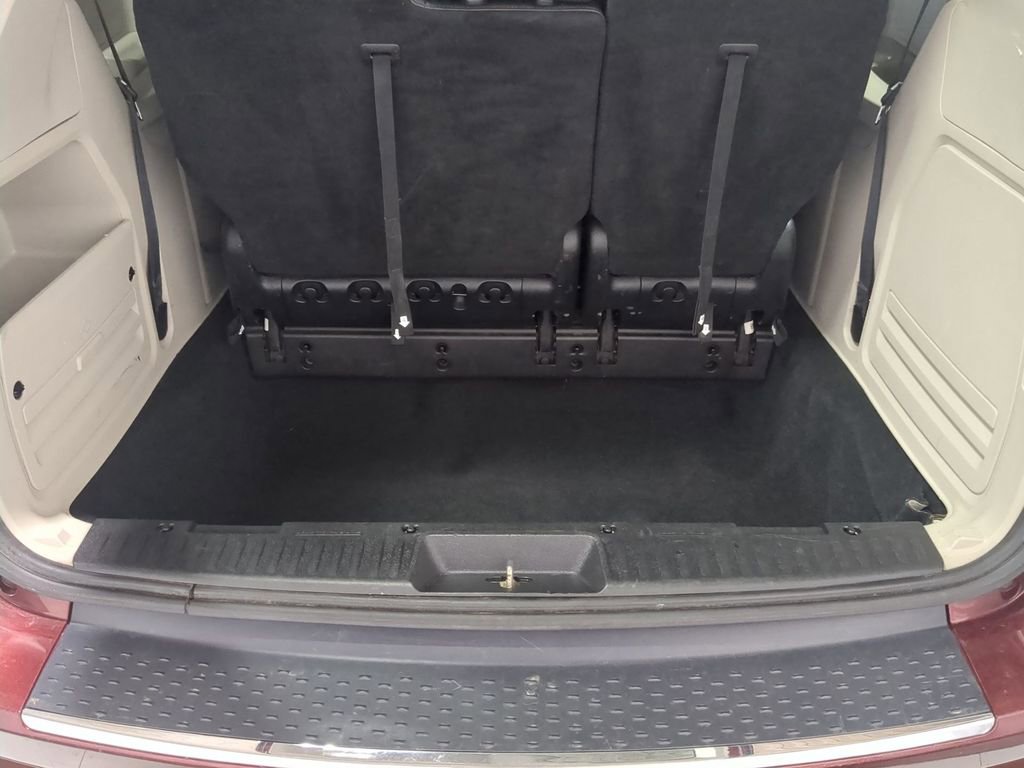 Used 2019 Dodge Grand Caravan SXT FWD image 36