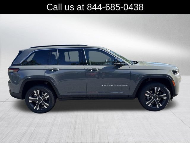 New 2027 Jeep Grand Cherokee Limited AWD/4WD image 4
