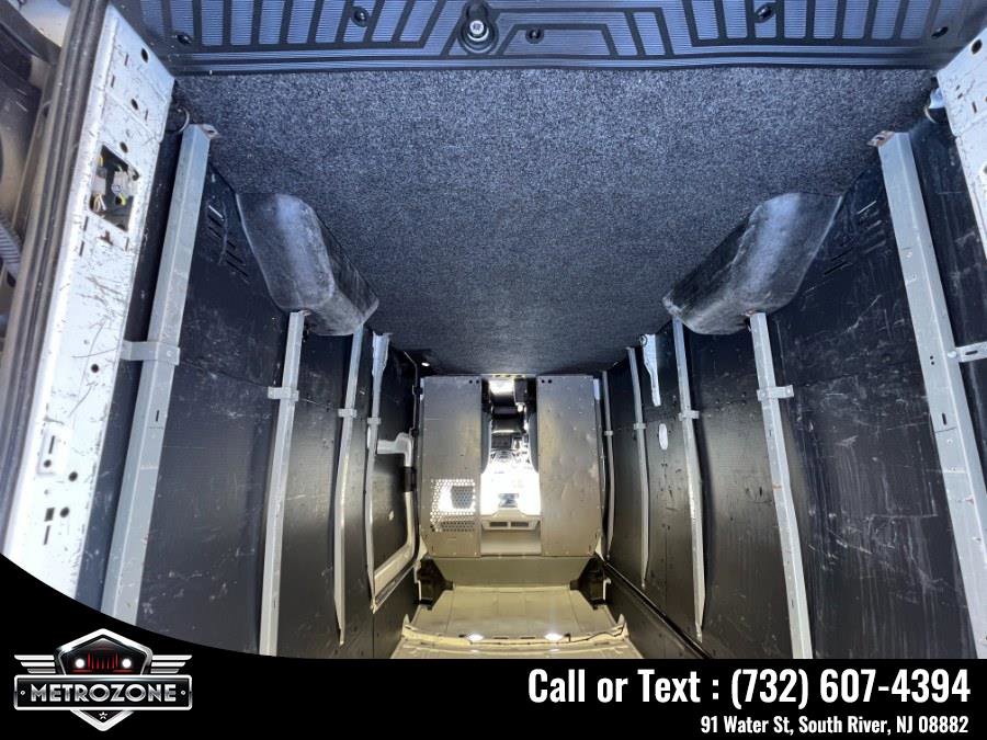 Used 2019 Ford Transit 250 148 High Roof image 14
