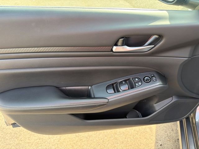 Used 2025 Nissan Altima 2.5 SV image 5
