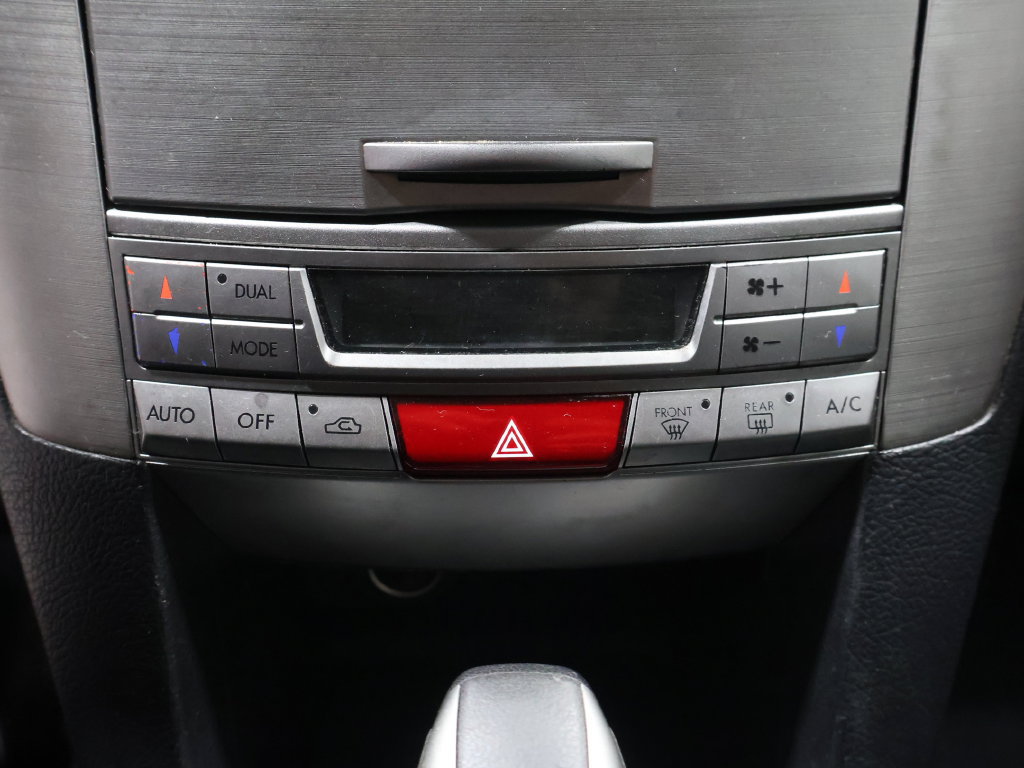 Used 2010 Subaru Outback 2.5i Limited w/ Protection Package 1A AWD/4WD image 26