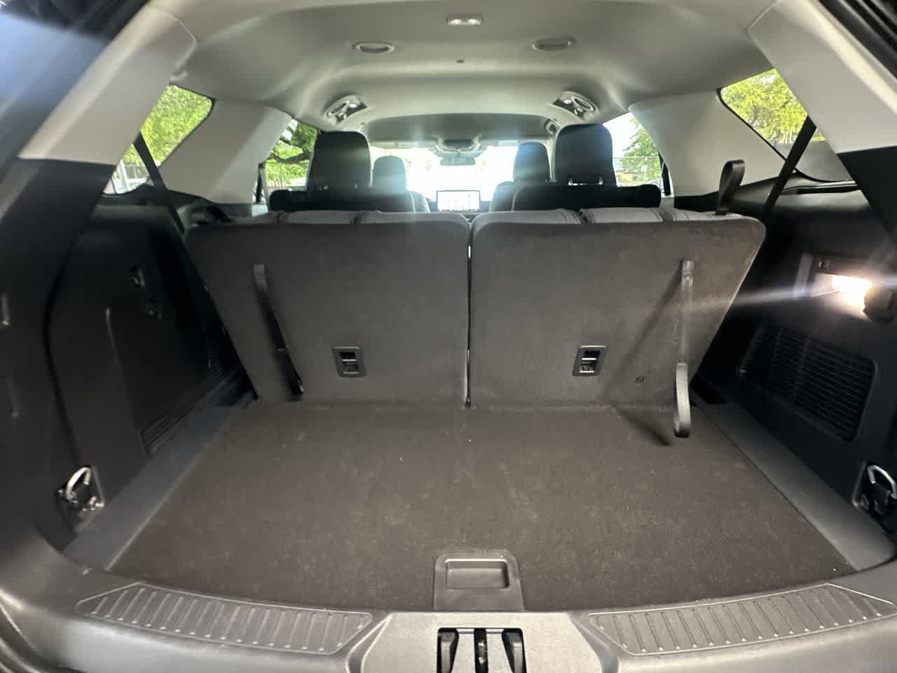 Used 2026 Ford Explorer Active RWD image 25