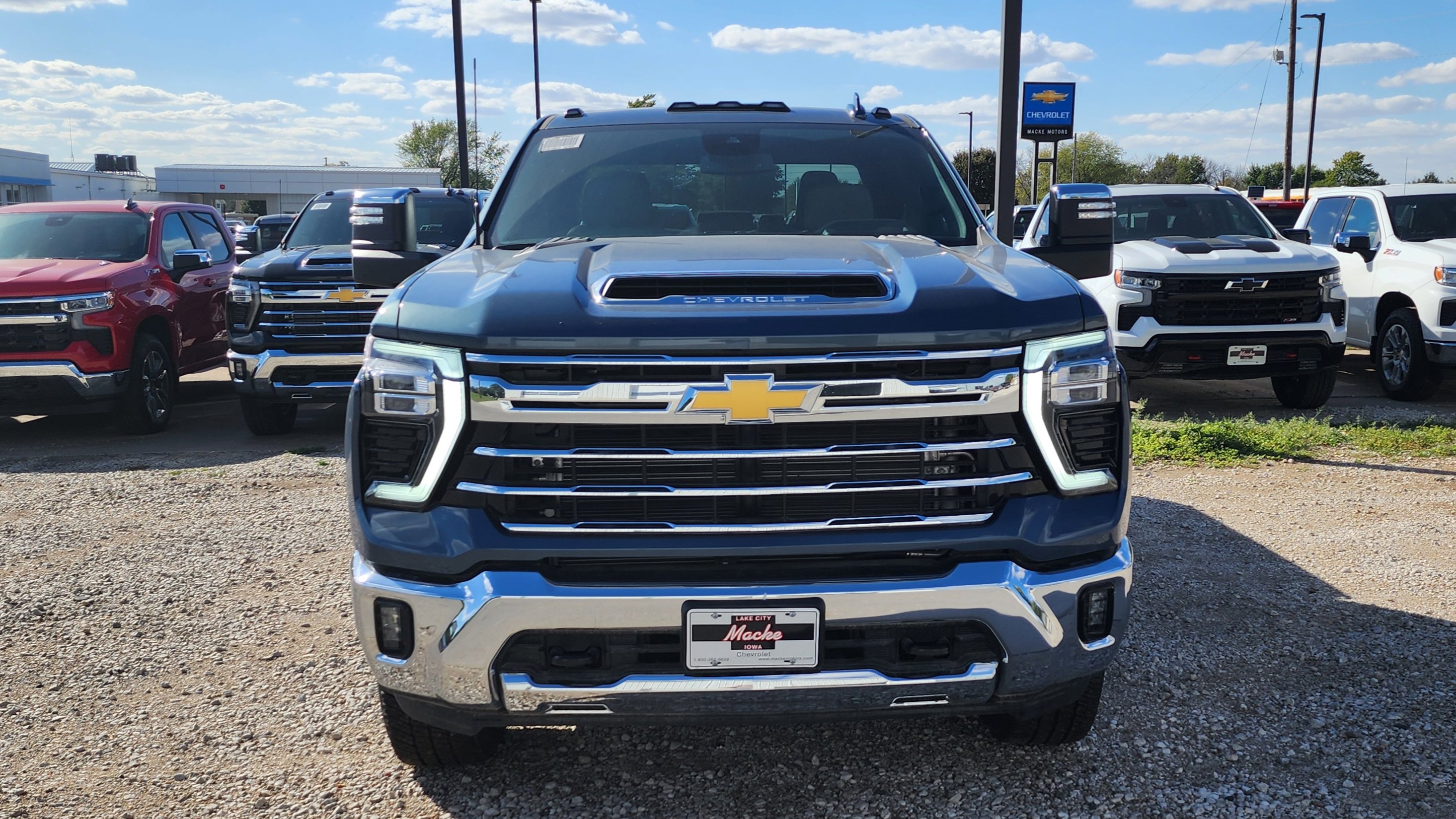 New 2025 Chevrolet Silverado 3500 LTZ image 2