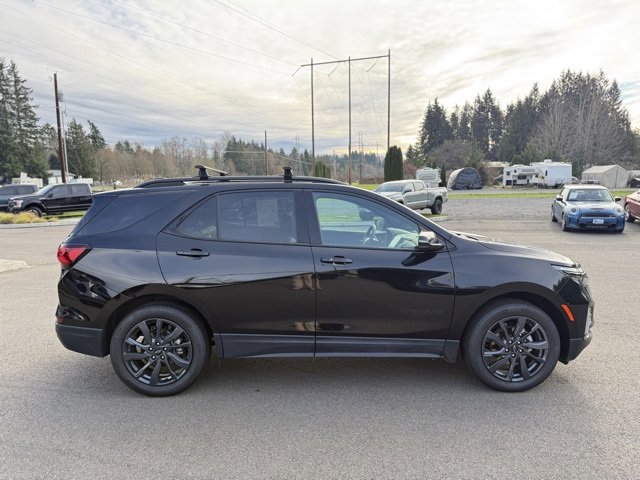 Used 2024 Chevrolet Equinox RS w/ RS Leather Package image 4