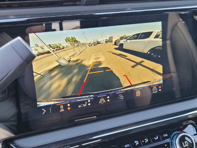 New 2026 GMC Sierra 2500 AT4 w/ Max Trailering Package AWD/4WD image 21