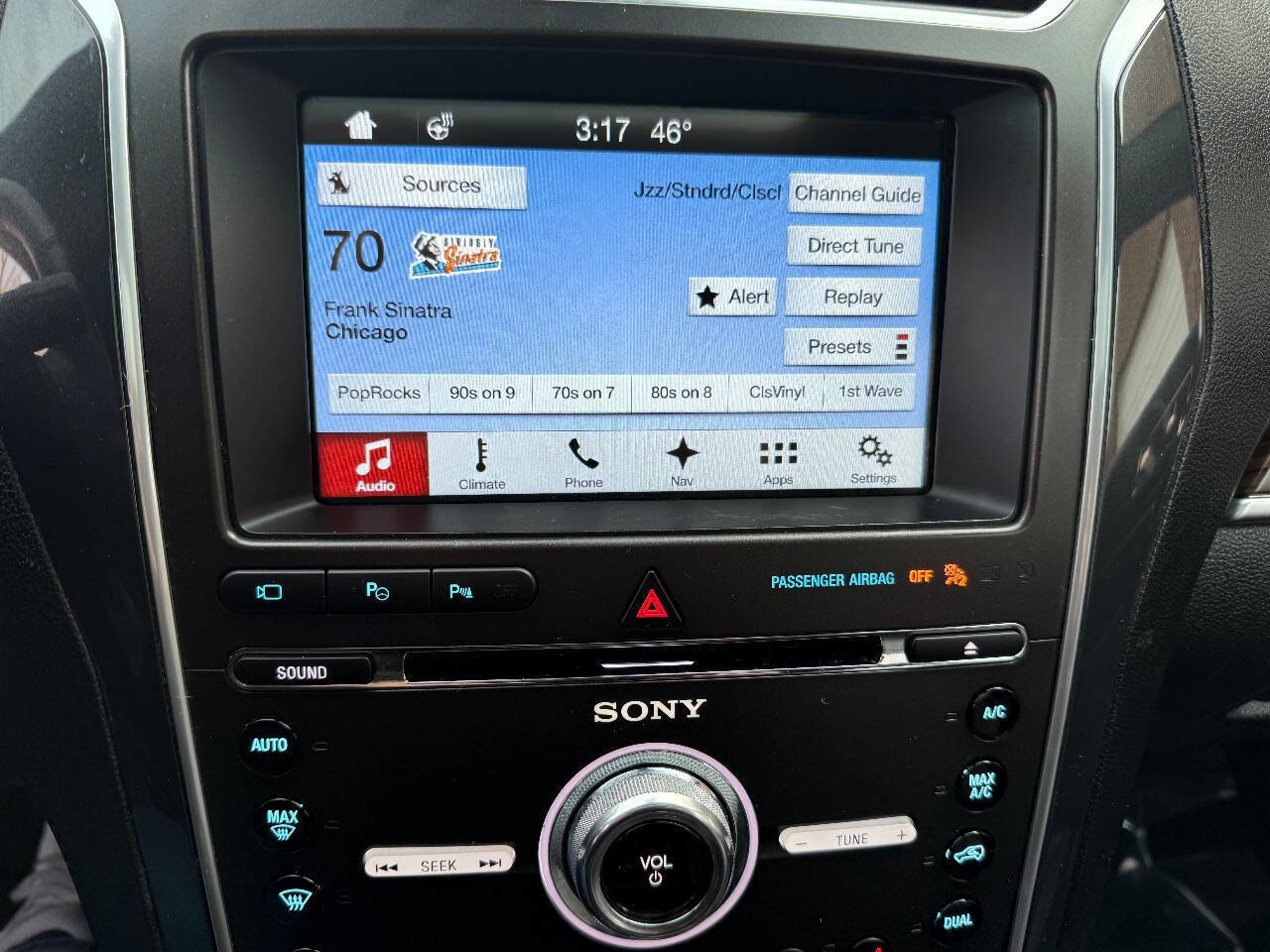 Used 2017 Ford Explorer Limited w/ Equipment Group 301A image 9