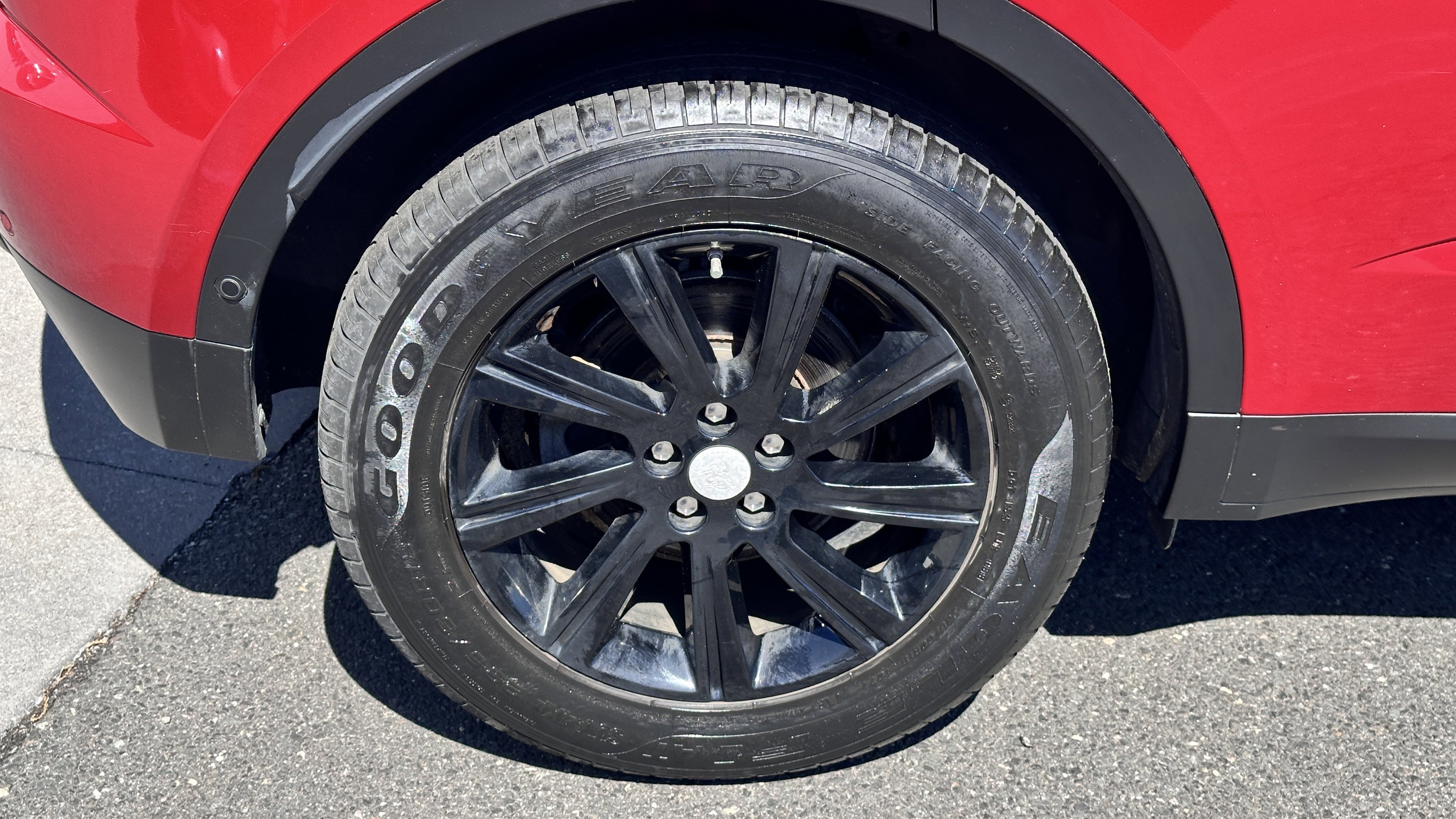 Used 2018 Jaguar E-PACE S AWD/4WD image 19
