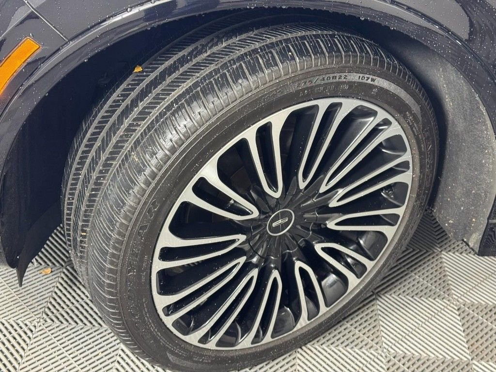 Used 2022 Lincoln Aviator Black Label w/ Dynamic Handling Package image 11