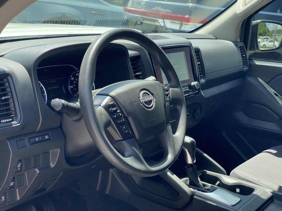 Used 2023 Nissan Frontier S w/ Technology Package RWD image 12