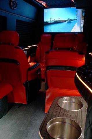 Used 2015 Mercedes-Benz Sprinter 2500 image 23