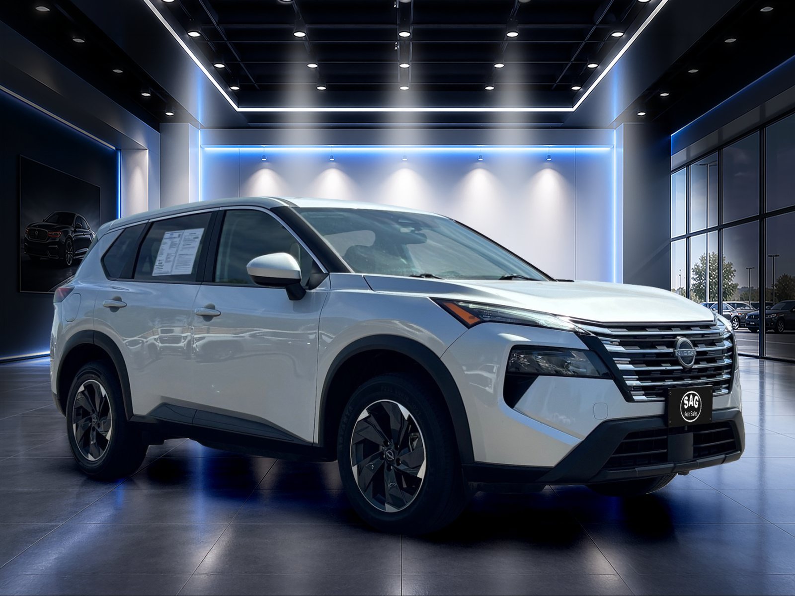 Used 2025 Nissan Rogue SV AWD/4WD image 2