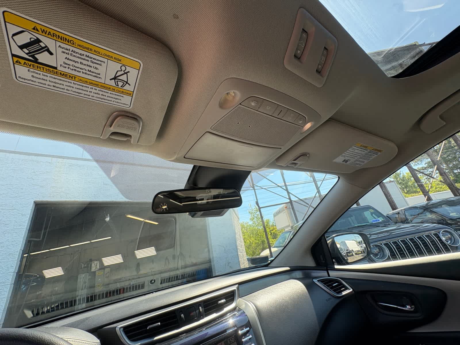 Used 2024 Nissan Murano SV AWD/4WD image 29