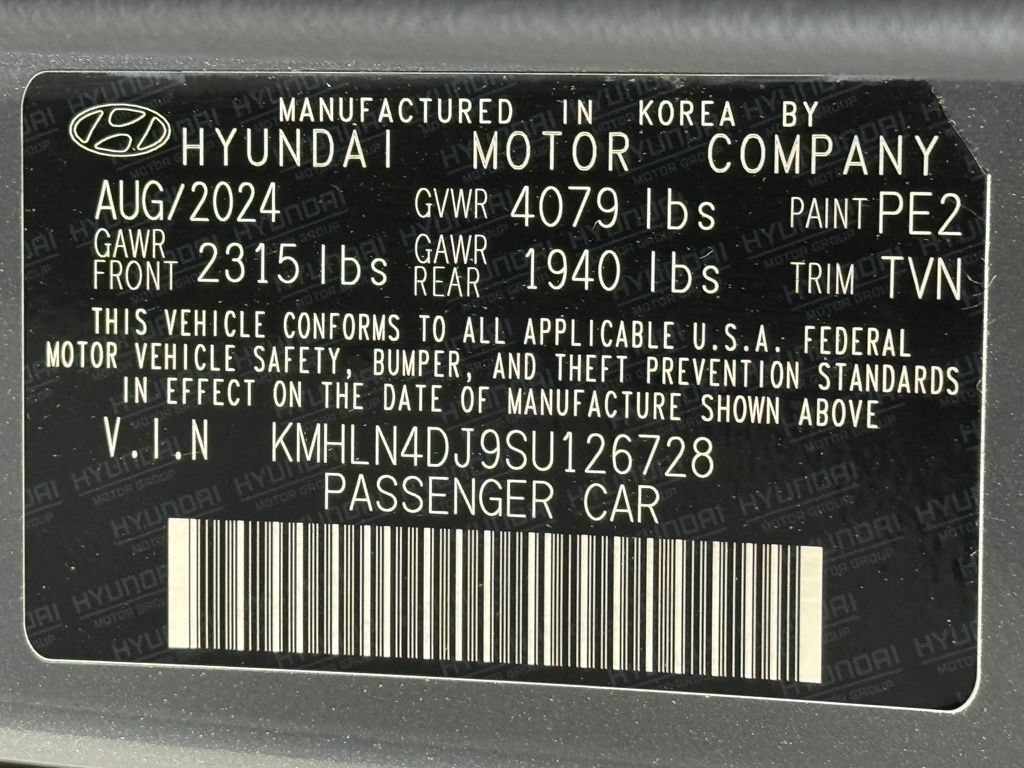 Certified 2025 Hyundai Elantra Limited FWD image 48