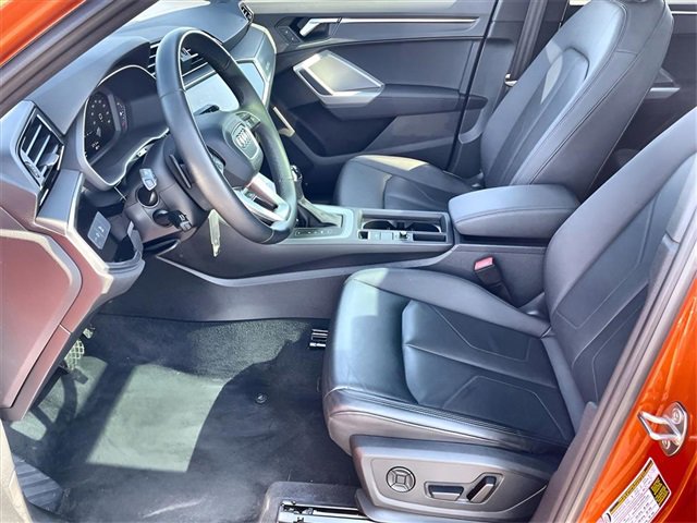 Used 2025 Audi Q3 2.0T Premium image 10