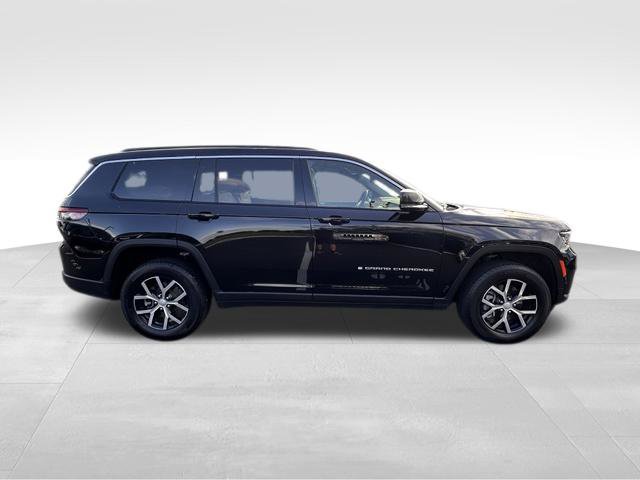 Used 2025 Jeep Grand Cherokee L Limited w/ Luxury Tech Group II AWD/4WD image 10