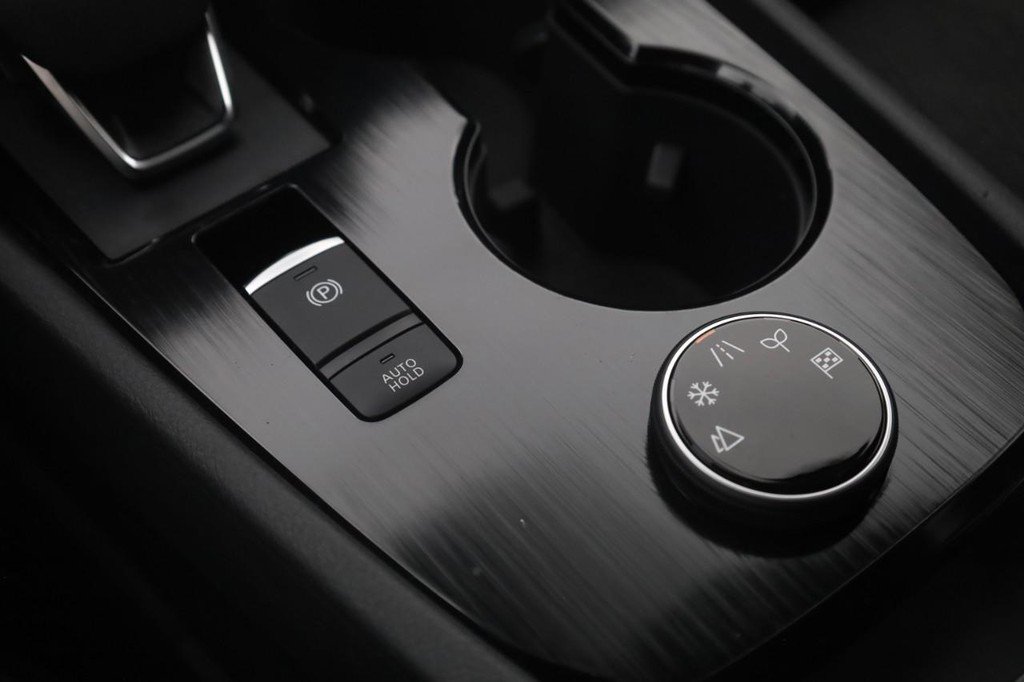 New 2026 Nissan Rogue SV w/ Cold Weather Package image 18