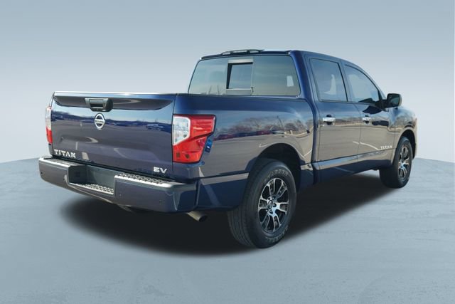 Used 2021 Nissan Titan SV w/ SV Convenience Package image 8