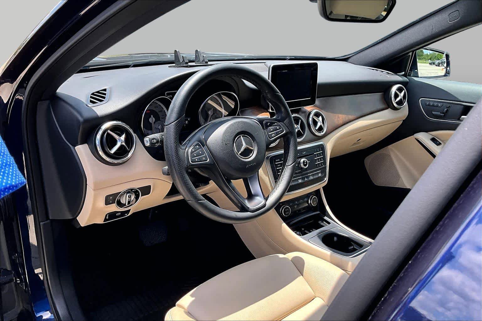 Used 2017 Mercedes-Benz GLA 250 image 17