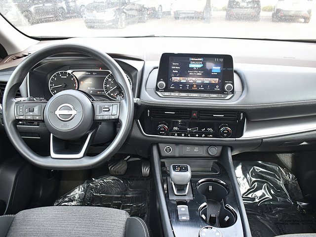 Used 2022 Nissan Rogue SV image 26