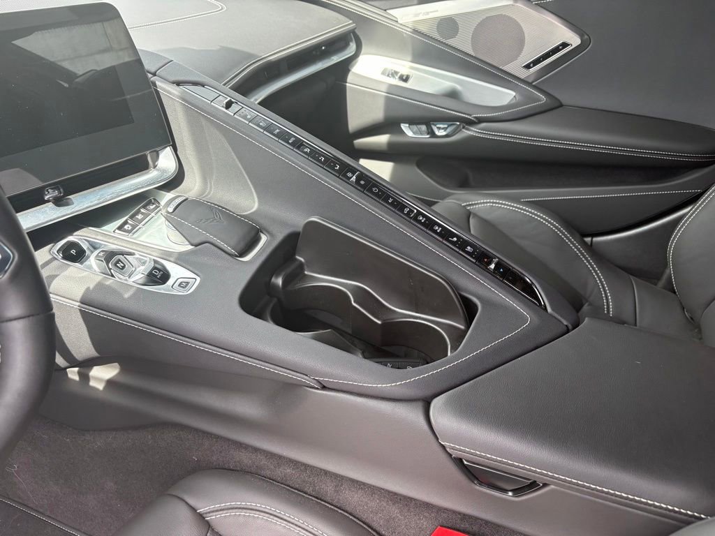 Used 2024 Chevrolet Corvette Z06 w/ Z07 Performance Package RWD image 17