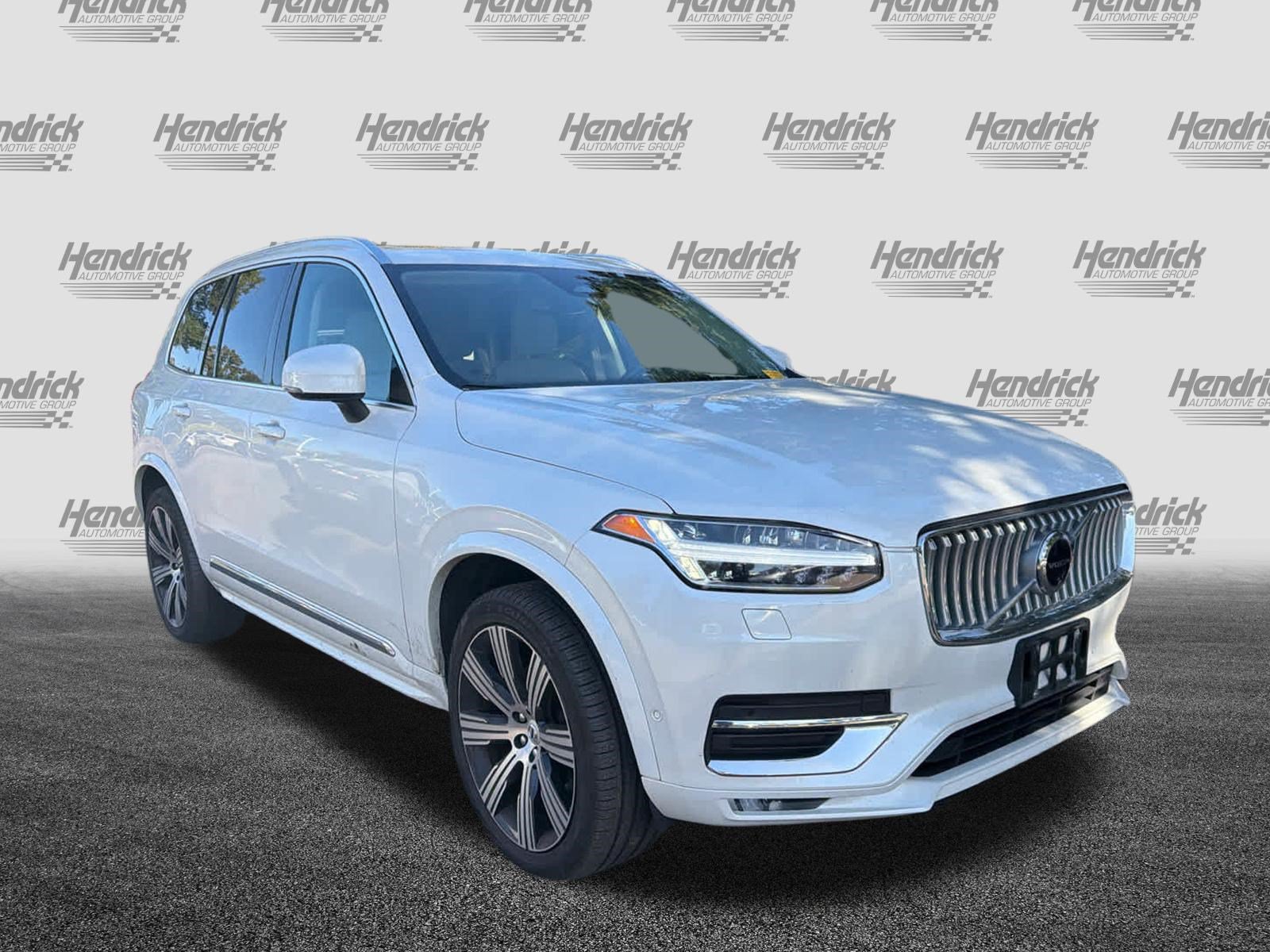 Used 2024 Volvo XC90 B6 Plus w/ Protection Package AWD/4WD image 2