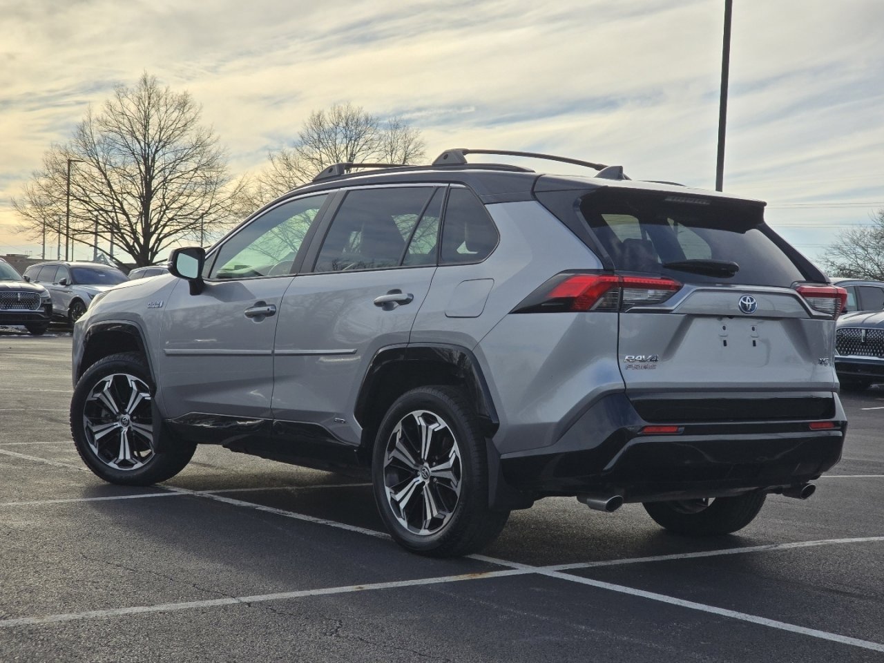 Used 2022 Toyota RAV4 XSE image 17