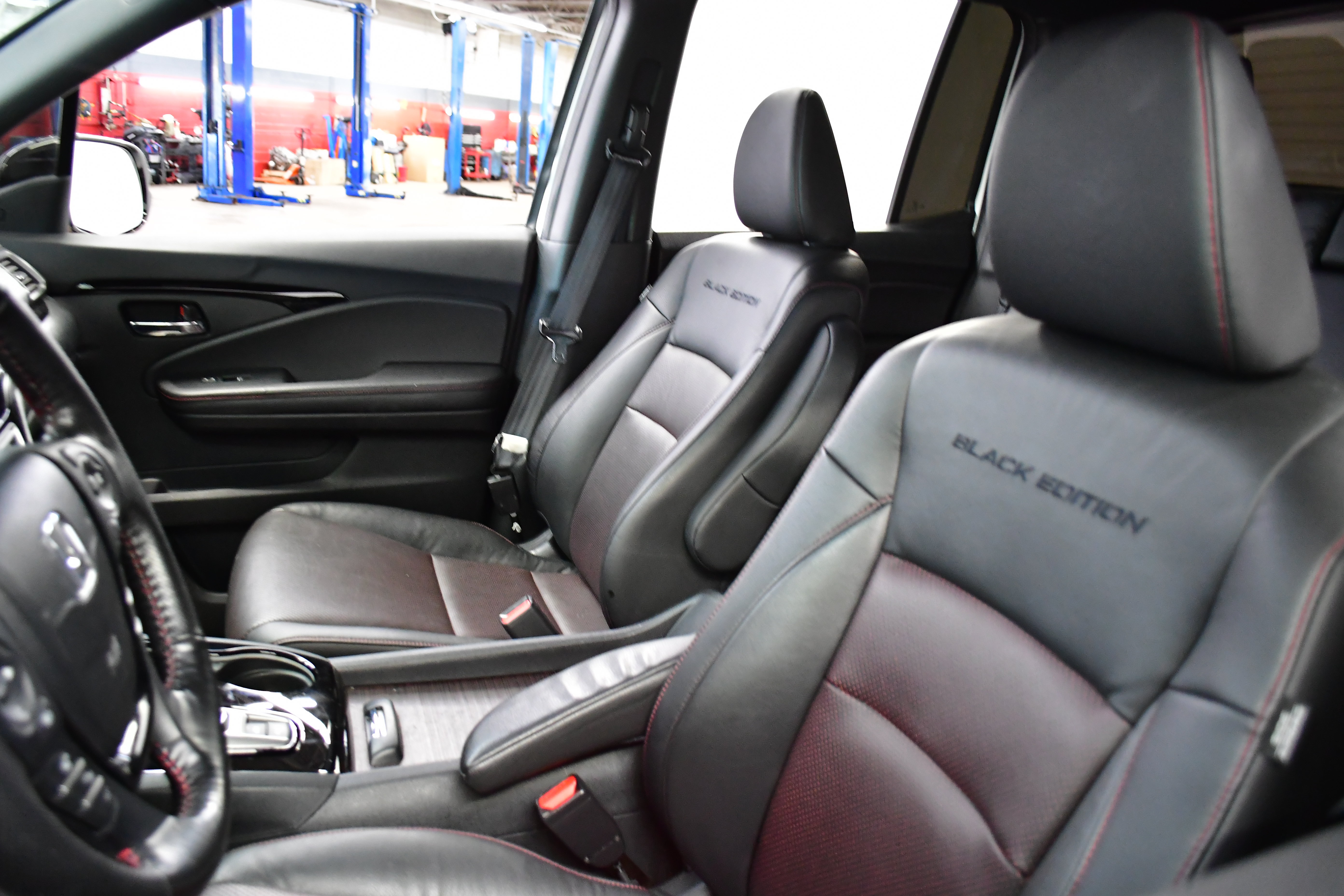Used 2023 Honda Ridgeline Black Edition image 10