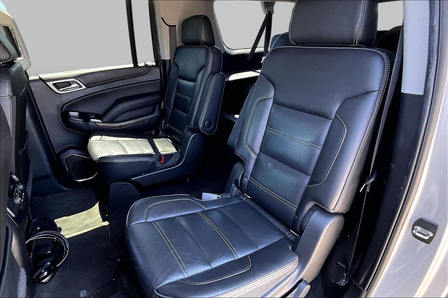 Used 2018 GMC Yukon XL Denali w/ Open Road Package RWD image 26