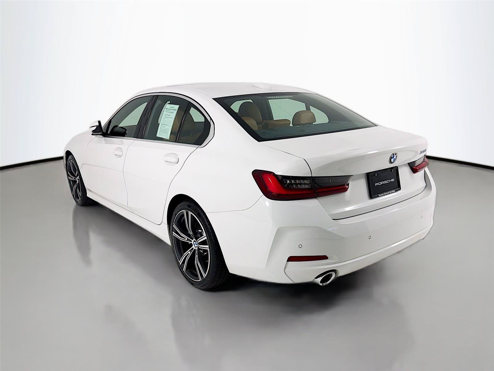 Used 2024 BMW 330i Sedan w/ Premium Package RWD image 3