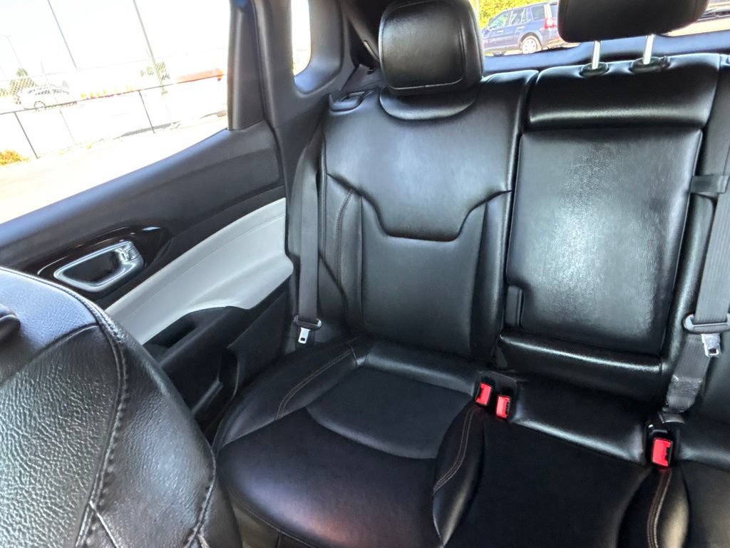 Used 2023 Jeep Compass Limited AWD/4WD image 29