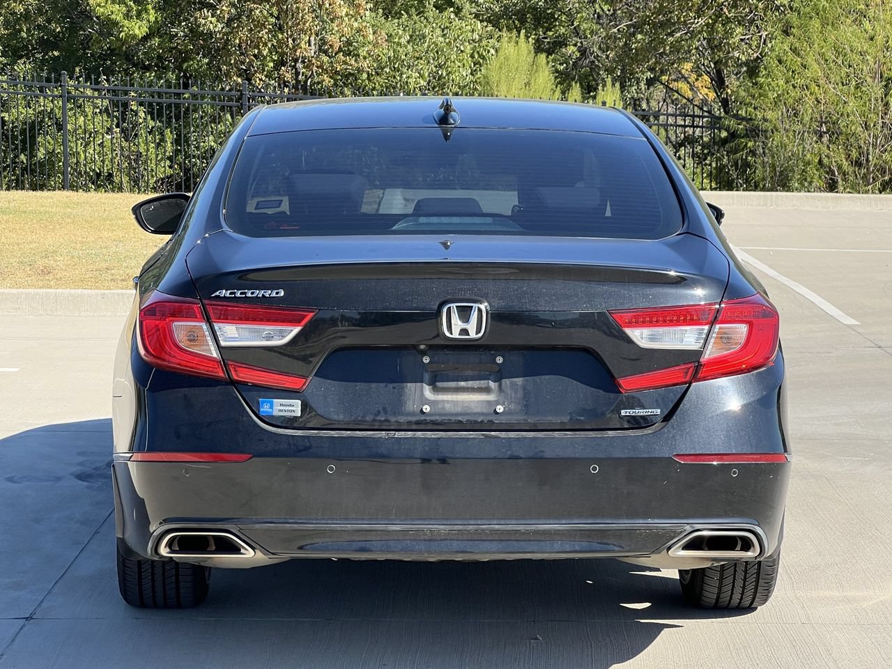 Used 2018 Honda Accord Touring image 4