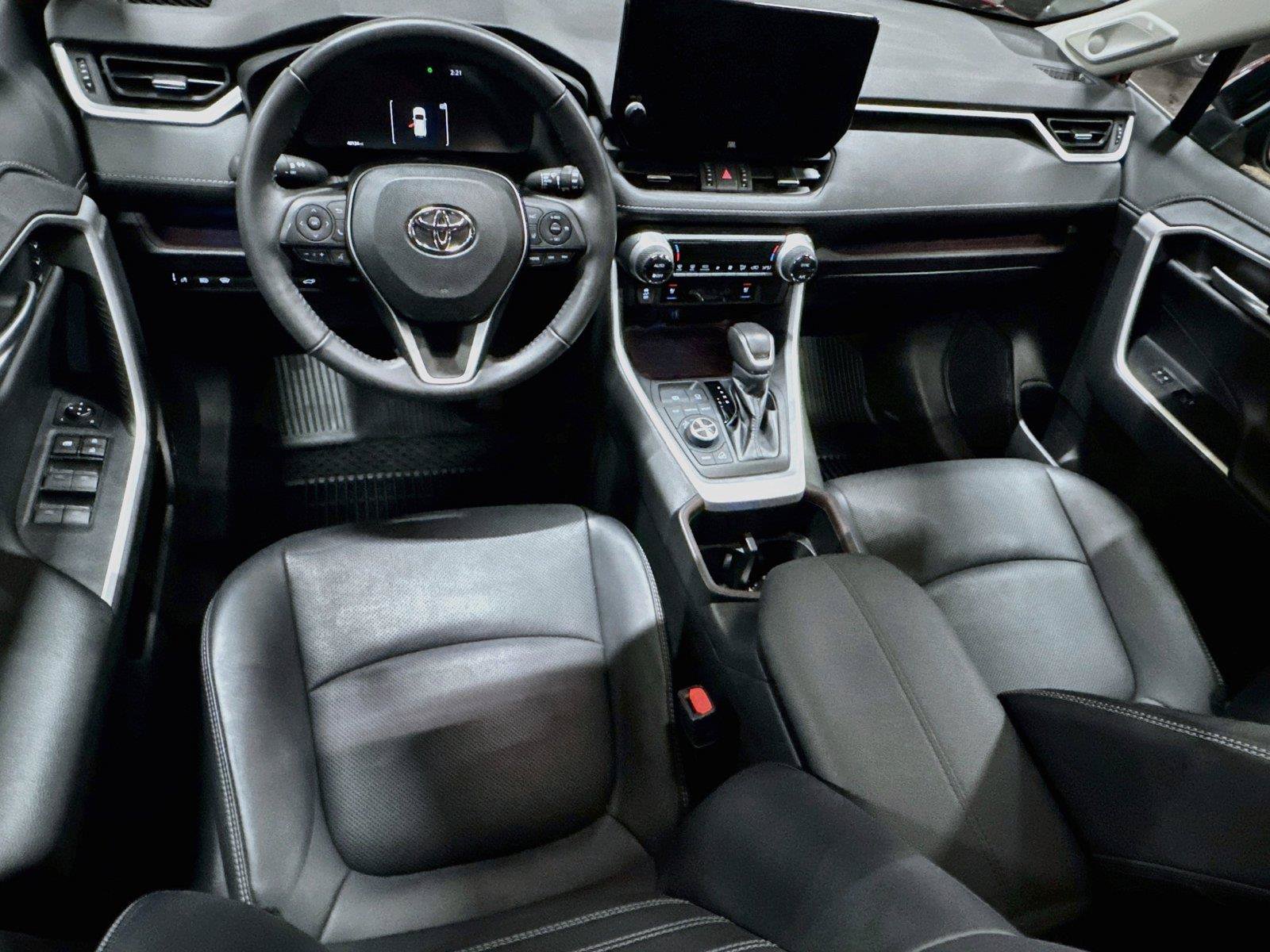 Used 2023 Toyota RAV4 Limited w/ Limited Grade Weather Package AWD/4WD image 29