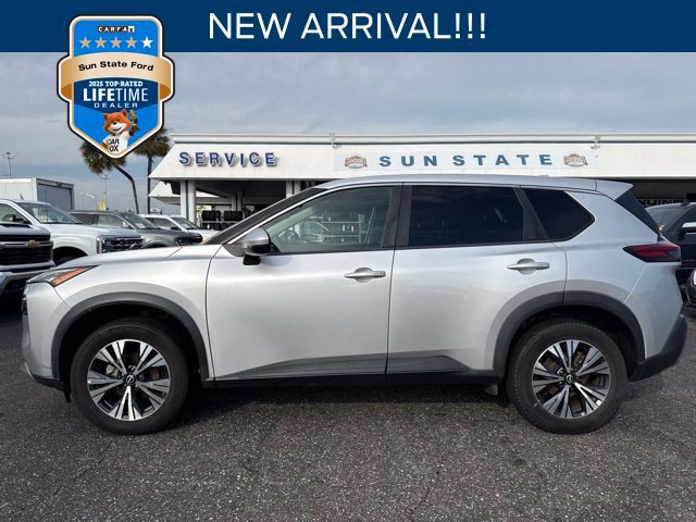 Used 2022 Nissan Rogue SV AWD/4WD image 1