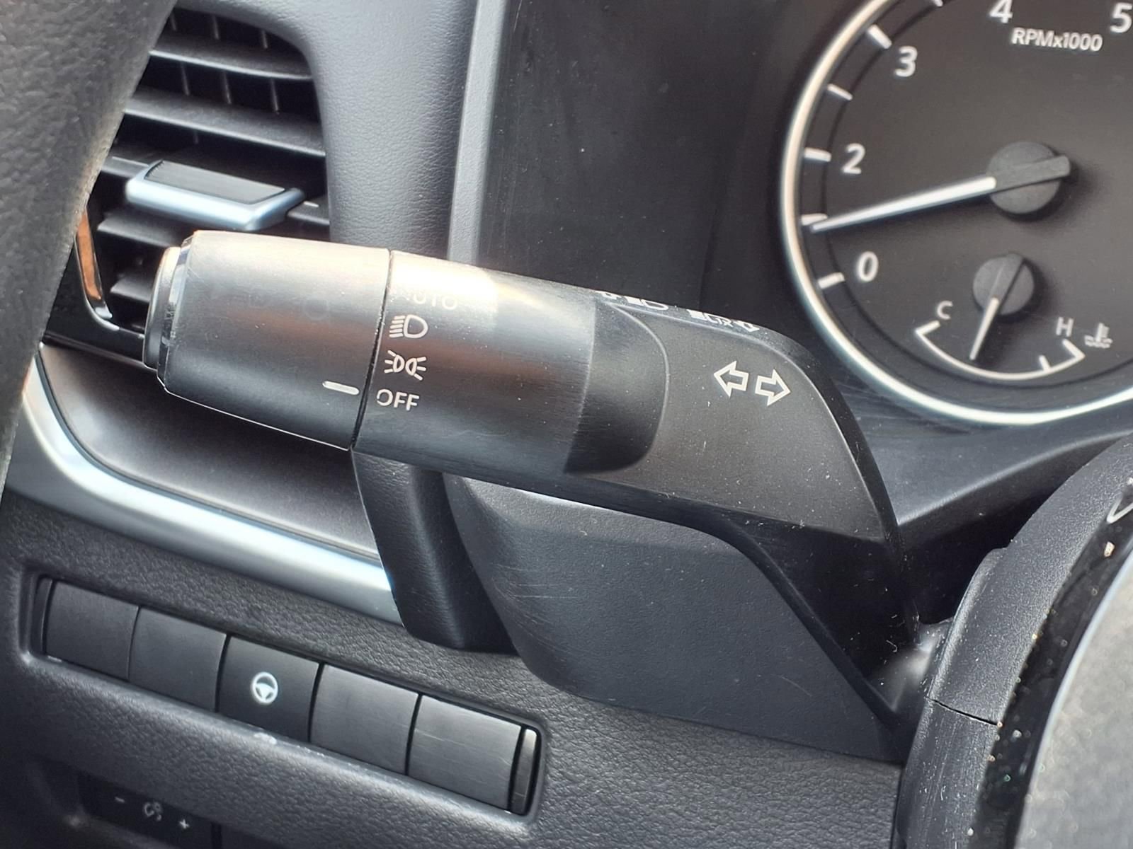 Used 2022 Nissan Rogue SV image 24