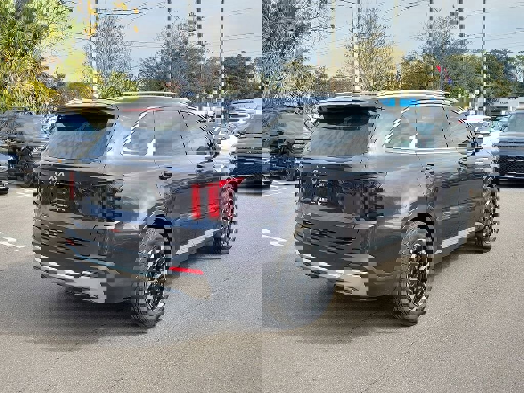 New 2026 Kia Sorento S image 6
