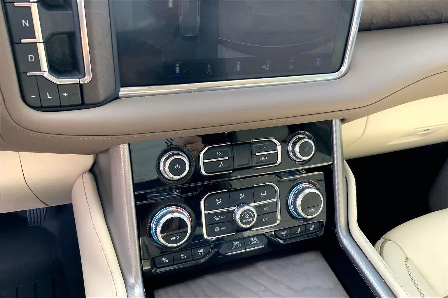 Used 2023 GMC Yukon XL Denali w/ Max Trailering Package AWD/4WD image 34